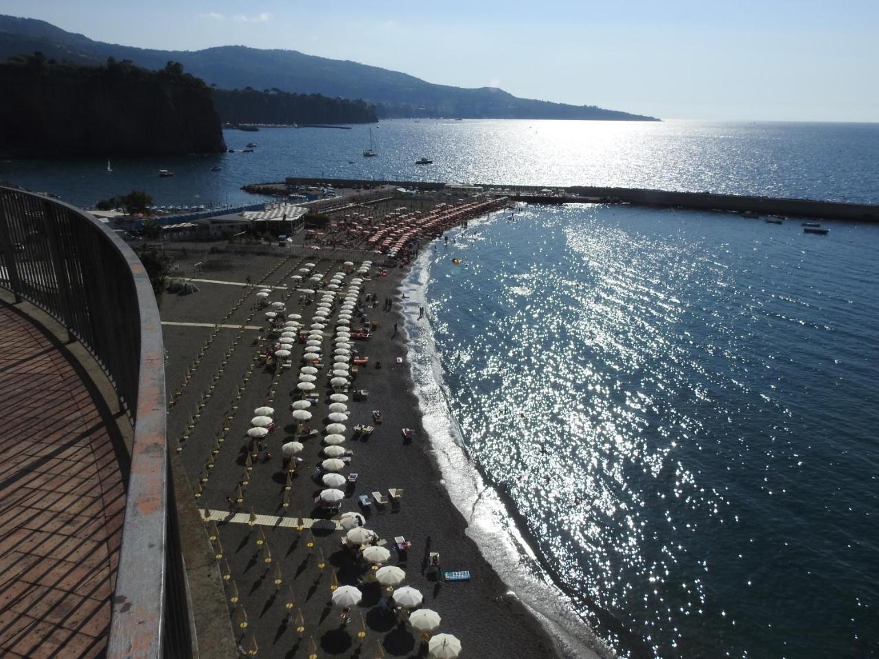Отель Sorrento Coast Relais Мета Экстерьер фото